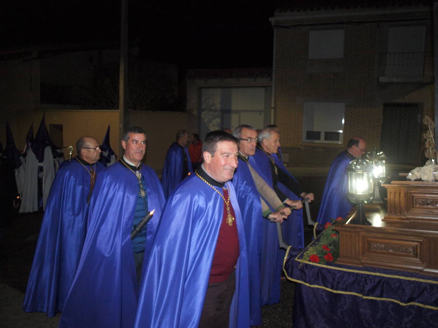 Fotos: Procesión del Santo Rosario en Torrelobatón