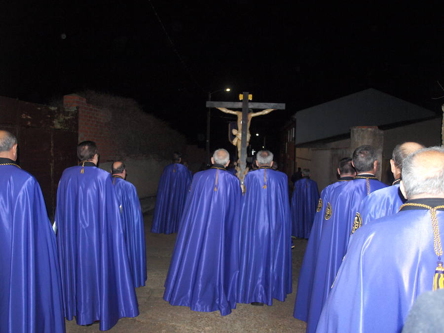 Fotos: Procesión del Santo Rosario en Torrelobatón