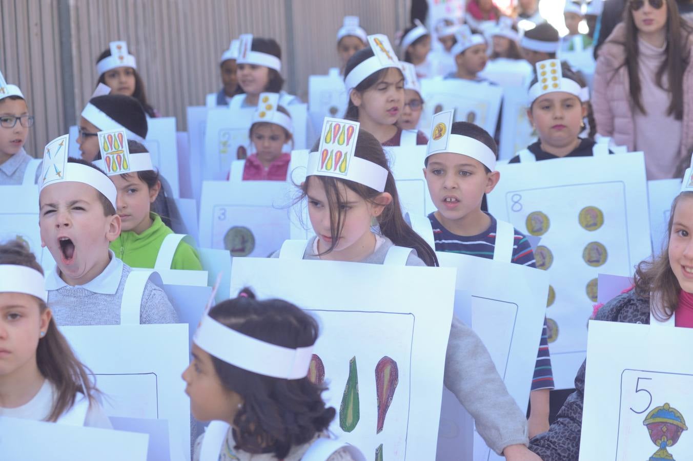 Fotos: Desfile de primavera en el colegio Miguel Hernández de Valladolid