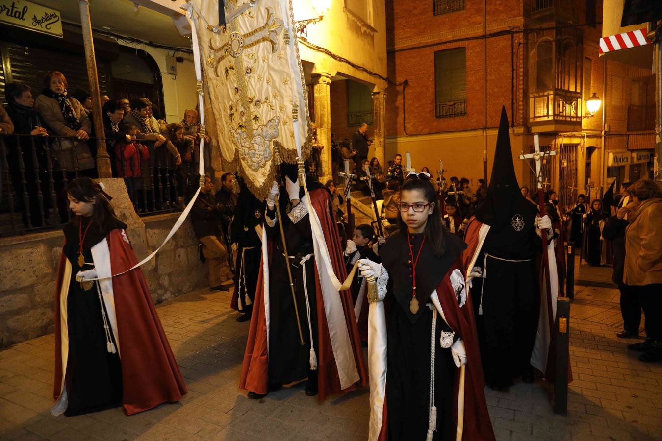 Fotos: Procesión del Encuentro en Peñafiel