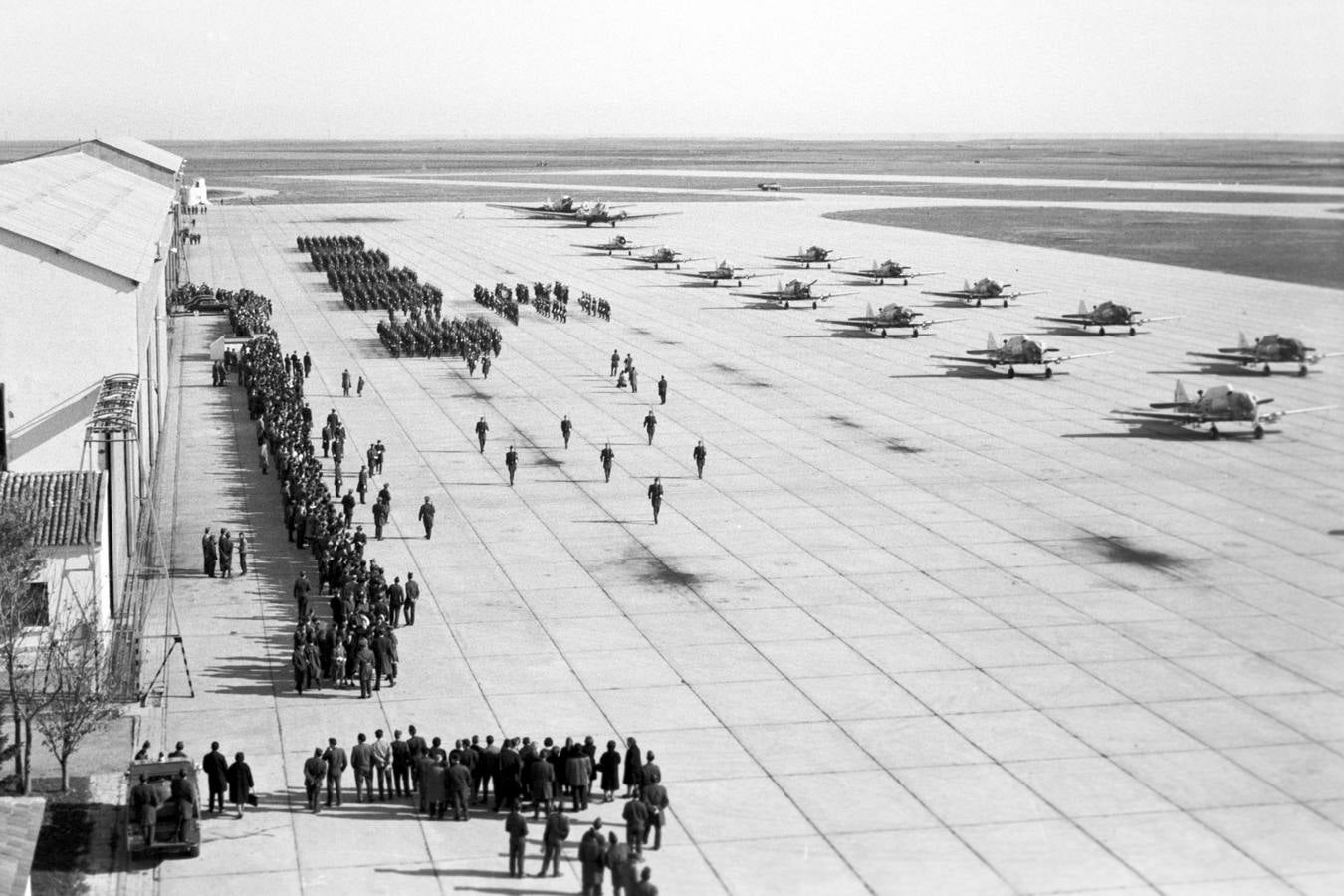 Fotos: El aeropuerto de Valladolid cumple 80 años (1/2)