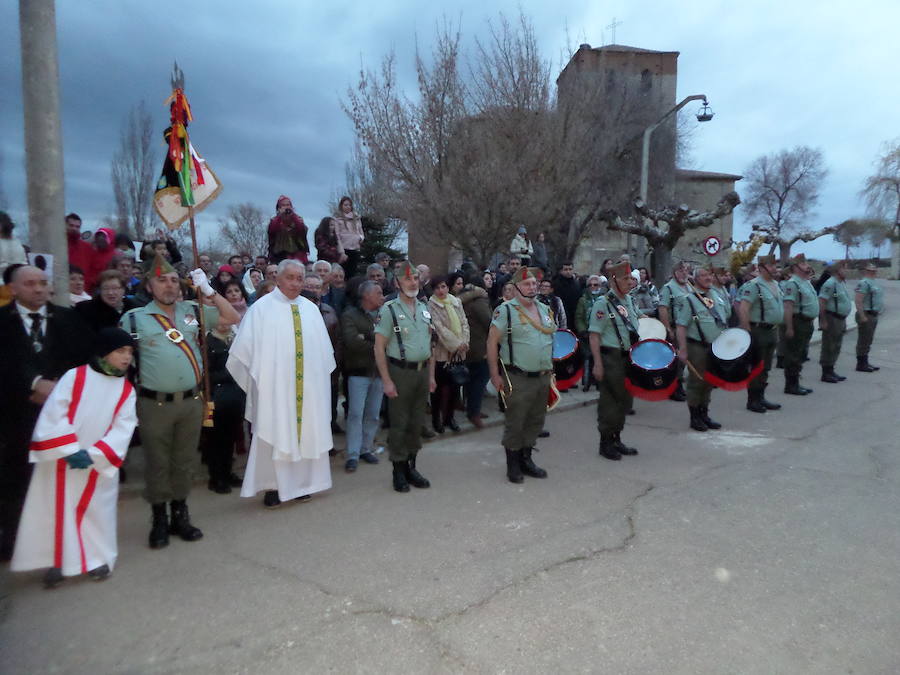 Fotos: Los antiguos legionarios de Valladolid, en el Jueves Santo de Carrión