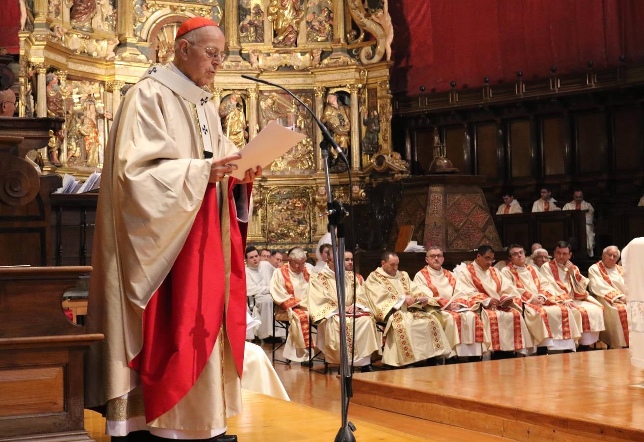 Fotos: Misa Crismal en la Catedral de Valladolid