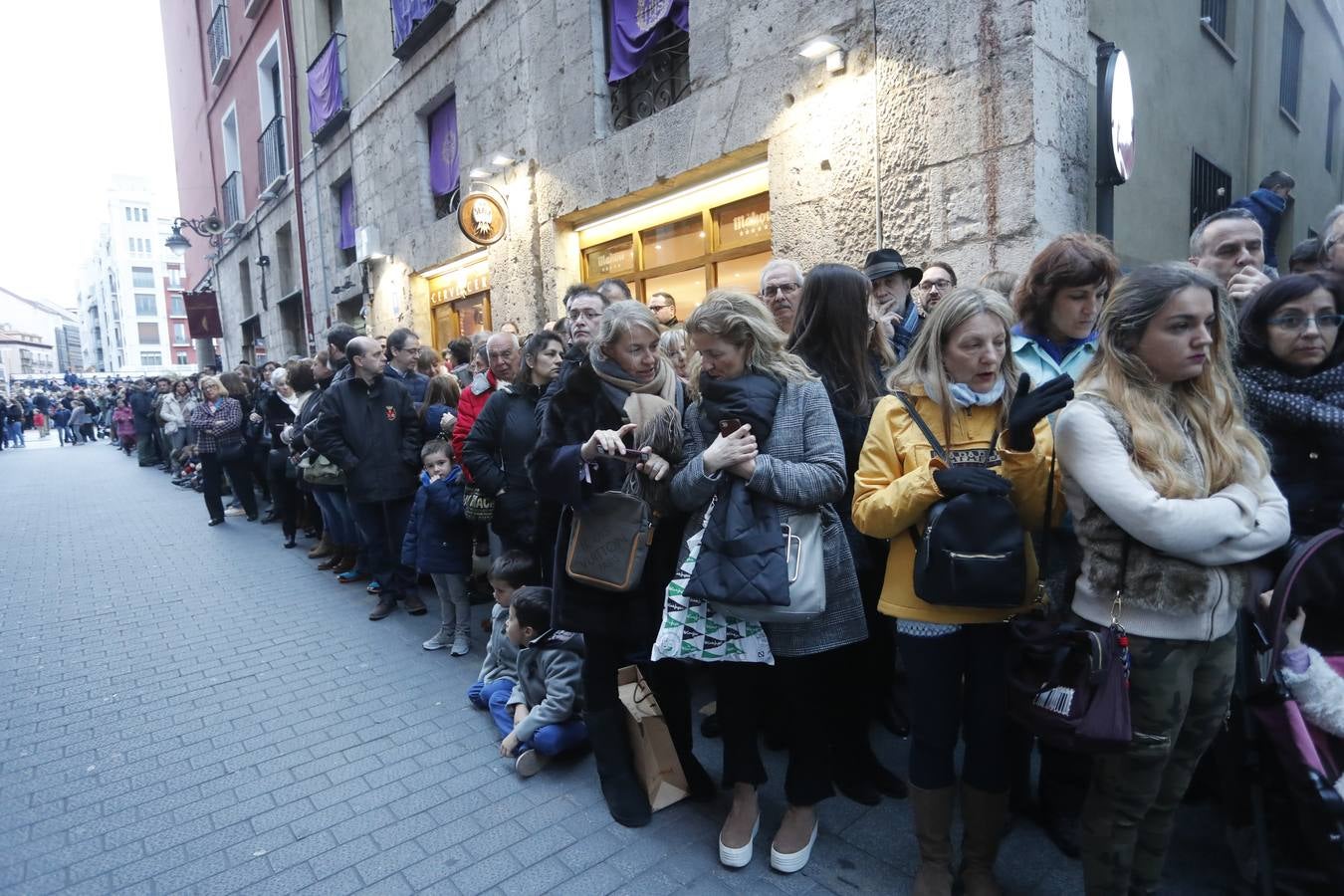 Fotos: Si estuviste en el Vía Crucis, búscate en las fotos