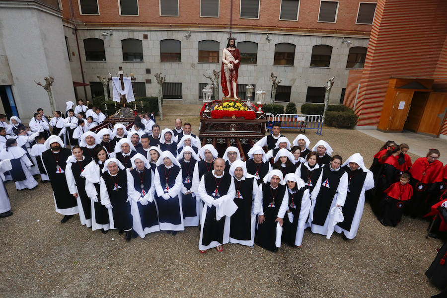 Fotos: Procesión del Vía Crucis de San Bernardo en Salamanca