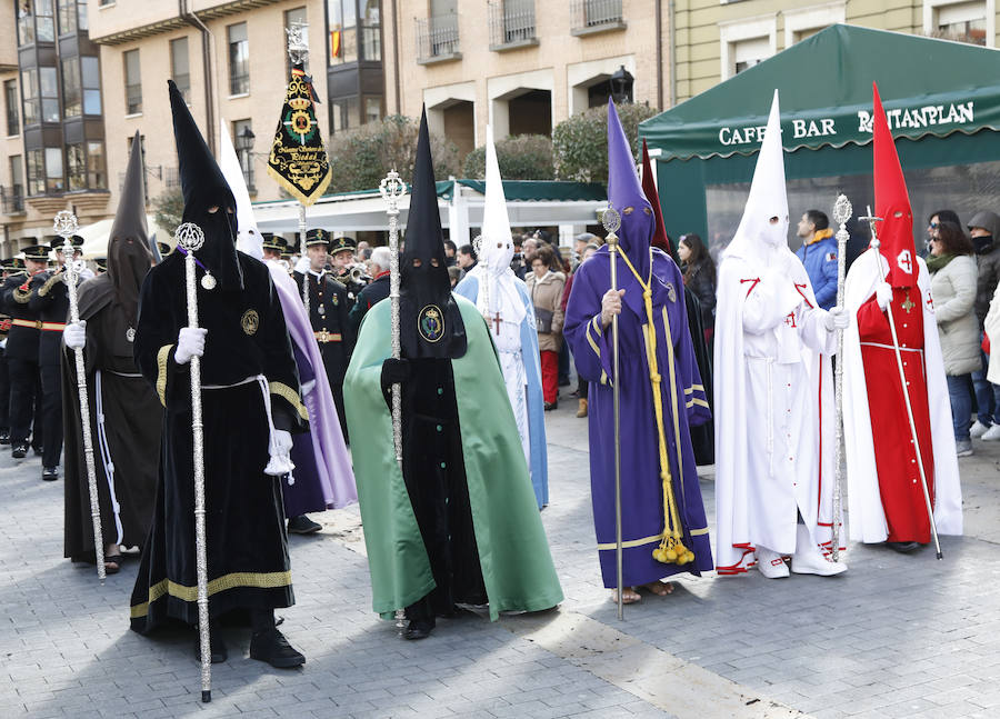 Fotos: Procesión de Los Pasos en Palencia