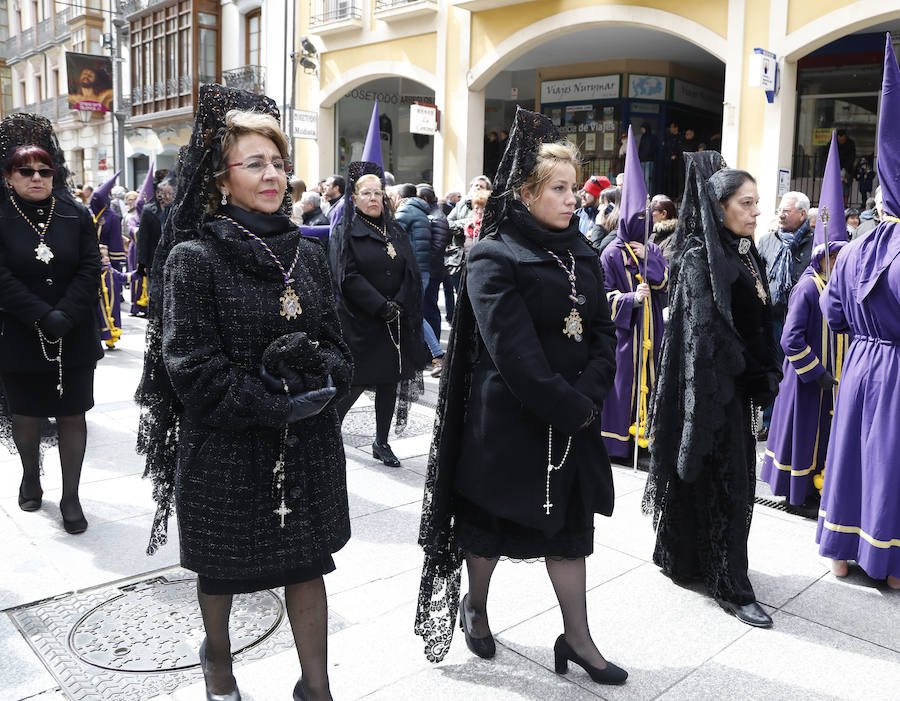 Fotos: Procesión de Los Pasos en Palencia