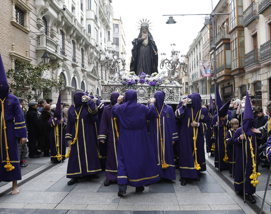 Fotos: Procesión de Los Pasos en Palencia