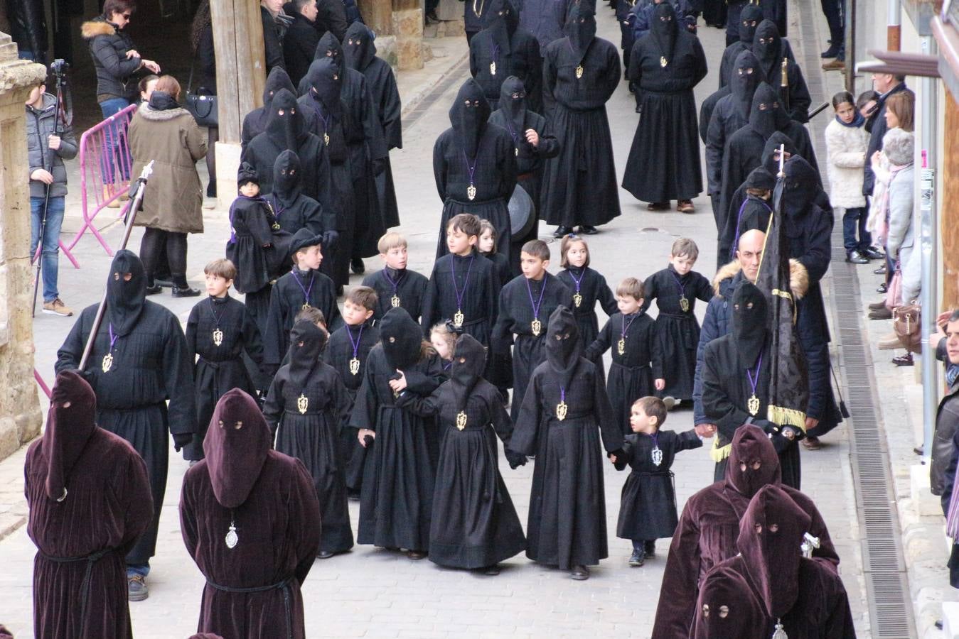 Fotos: Procesión del Mandato y La Pasión en Medina de Rioseco