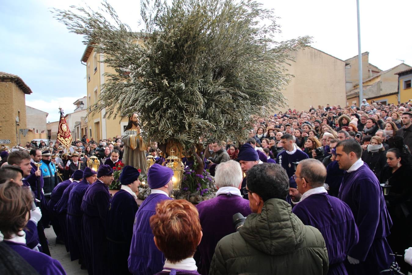 Fotos: Procesión del Mandato y La Pasión en Medina de Rioseco