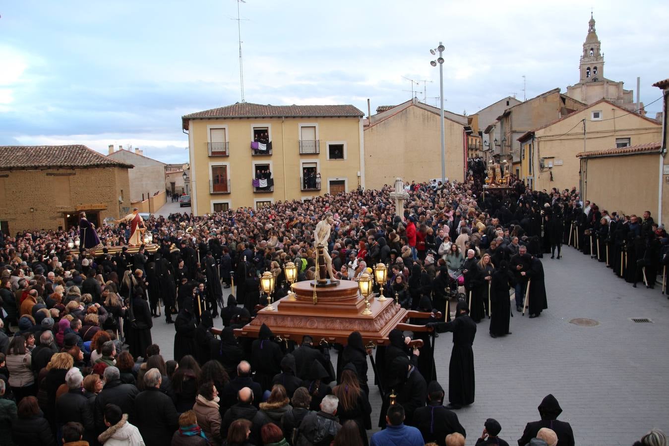 Fotos: Procesión del Mandato y La Pasión en Medina de Rioseco