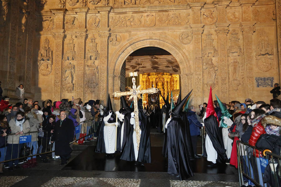 Fotos: Procesión de la Hermandad Dominicana en Salamanca