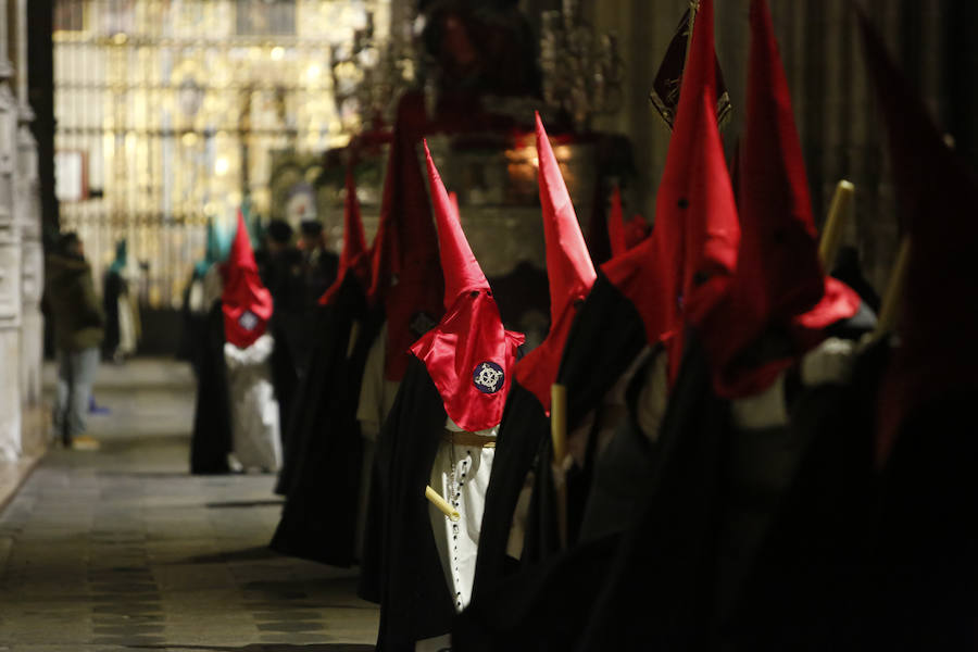 Fotos: Procesión de la Hermandad Dominicana en Salamanca