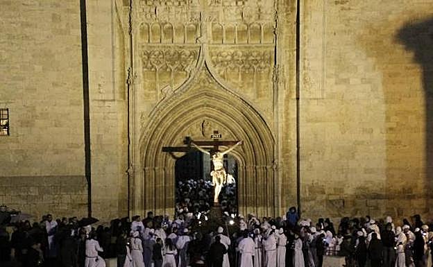 Procesión del Viernes Santo en Medina de Rioseco.