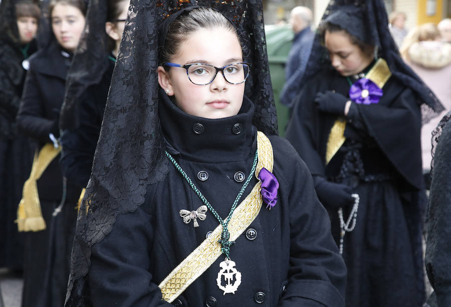 Fotos: La Virgen de la Soledad llena las calles de Palencia