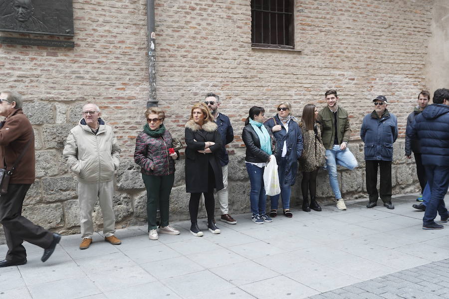 Fotos: Si has estado en la procesión del Encuentro del Domingo Resurrección, búsquese entre el público