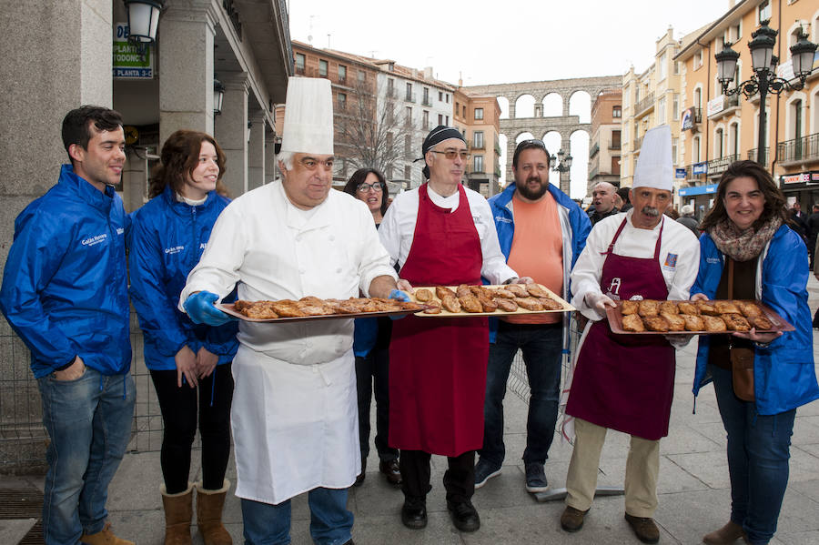 Fotos: 400 torrijas para celebrar Día Mundial del Autismo