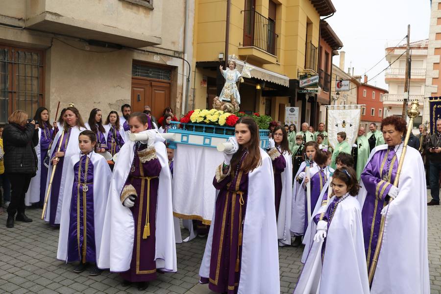 Fotos: Los niños, protagonistas de la despedida de la Semana Santa en Baltanás