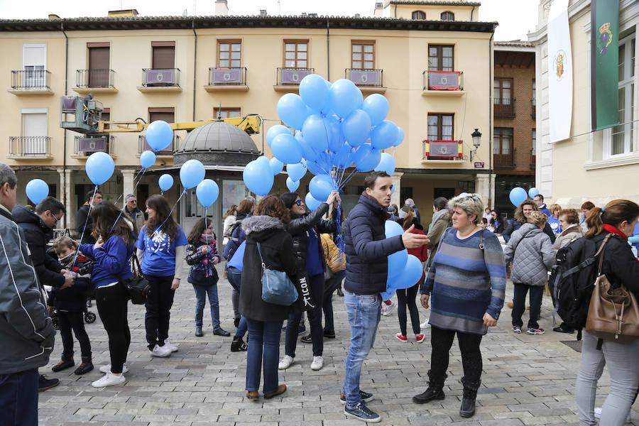 Fotos: Palencia se implica con el Autismo