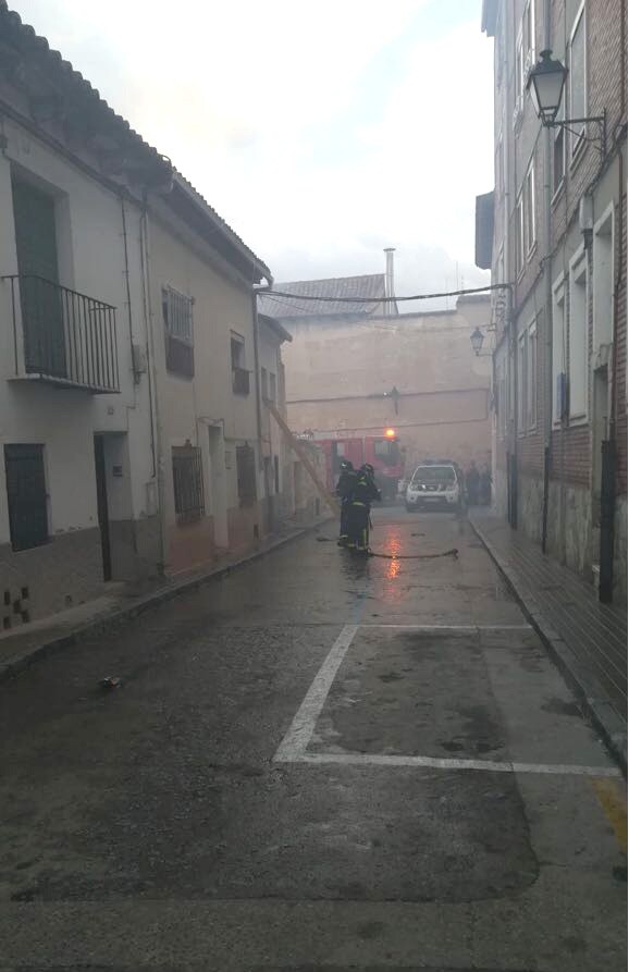 Fotos: Incendio en una casa baja de Tordesillas