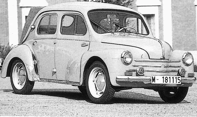Renault 4-4 (1953).