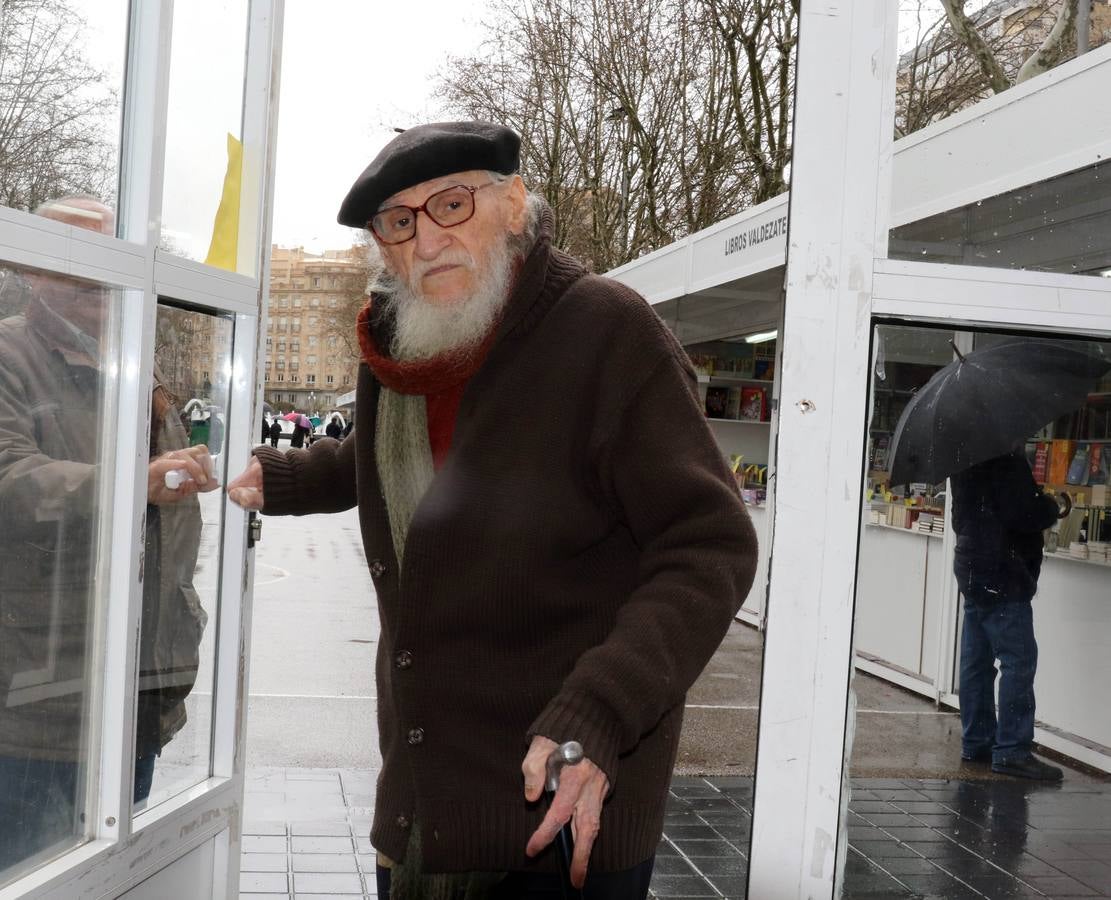 El libro de Cristina Rodríguez Vela, es un homenaje a José Rodríguez Martín (Pepe Relieve) y a su librería