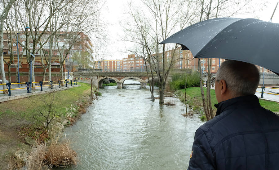 El Esgueva a su paso por Valladolid.