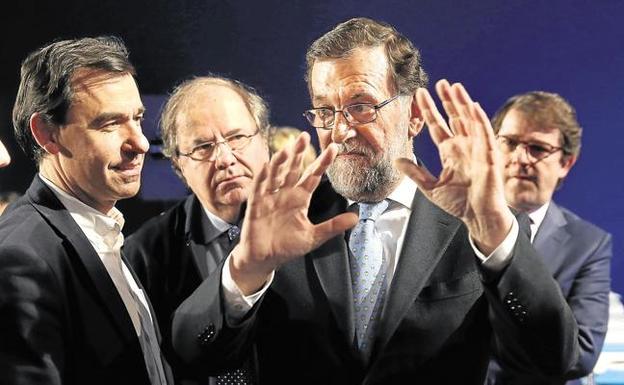 Mariano Rajoy con Martínez Maíllo, Juan Vicente Herrera y Alfonso Fernández Mañueco en una foto de archivo. 