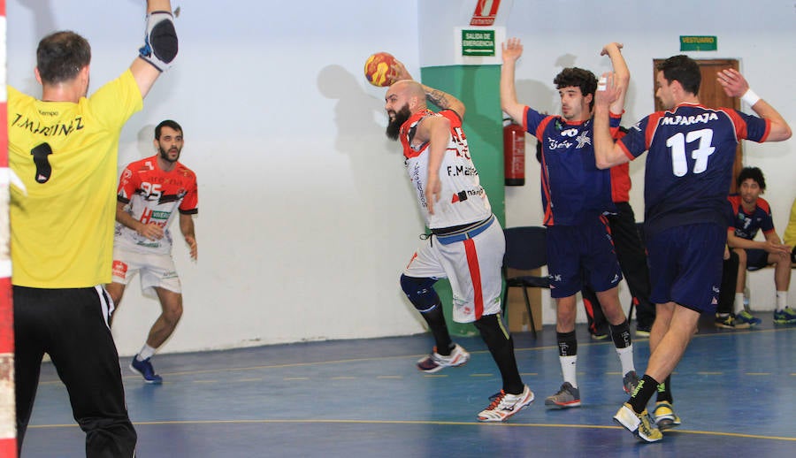 Fotos: Balonmano Nava - Covadonga