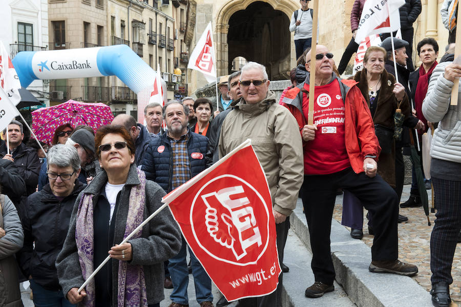 Fotos: Concentración de pensionistas en Segovia