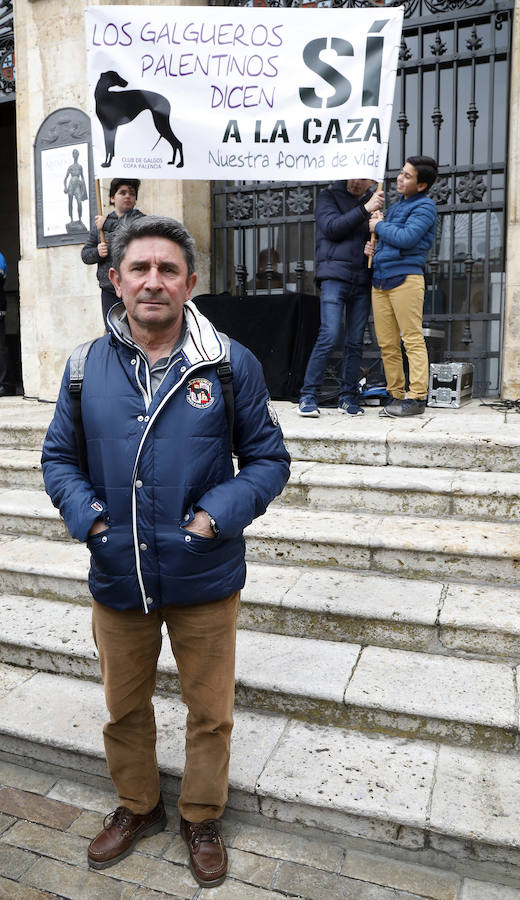 Fotos: Los Cazadores piden respeto en Palencia