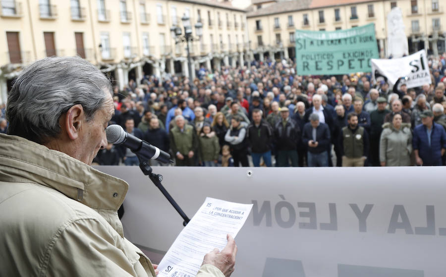 Fotos: Los Cazadores piden respeto en Palencia