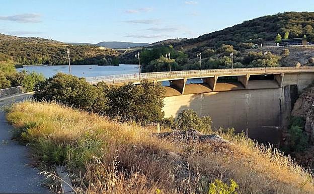 Presa del río Moros en Los Ángeles de San Rafael.