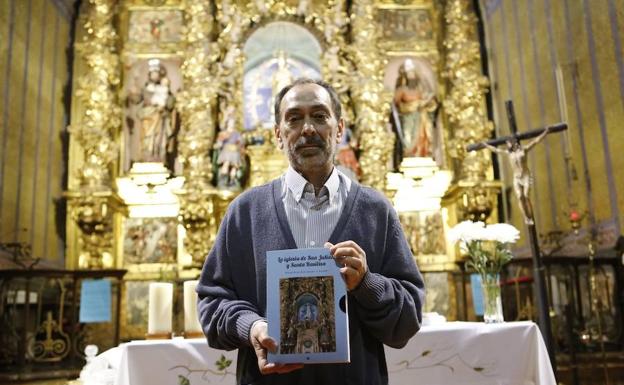 Francisco José Jaspe Anido, antes de la presentación de su libro ayer, en la iglesia de San Julián. 