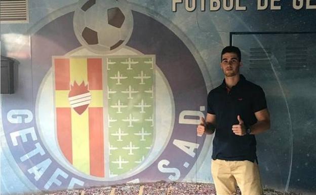 Barri, cuando firmó por el Getafe.