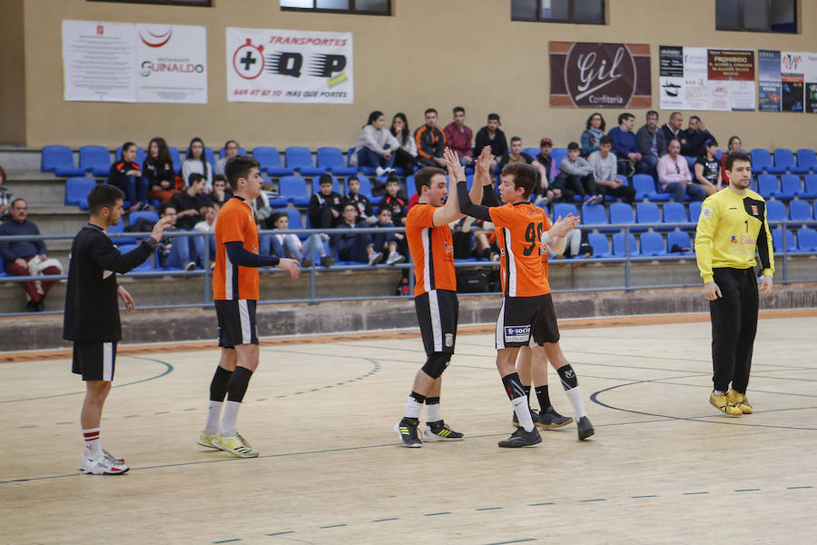 El Ecubús BM Ciudad de Salamanca encajó su segunda derrota seguida, tercera en los cuatro últimos encuentros, al perder con el BM Arroyo en el Río Tormes por un marcador de 23-28