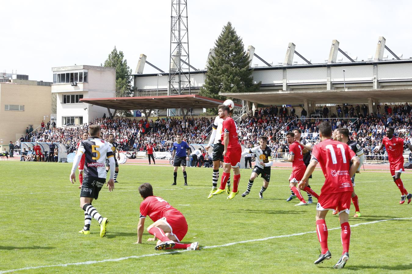 Fotos: El derbi entre Unionistas CF y CF Salmantino UDS en juego