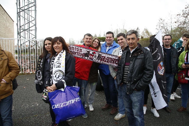 Unionistas CF y el CF Salmantino UDS se miden esta mañana en Las Pistas a partir de las 12 horas en el encuentro de la 35ª jornada del Grupo VIII de la Tercera División