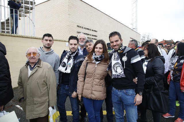 Unionistas CF y el CF Salmantino UDS se miden esta mañana en Las Pistas a partir de las 12 horas en el encuentro de la 35ª jornada del Grupo VIII de la Tercera División
