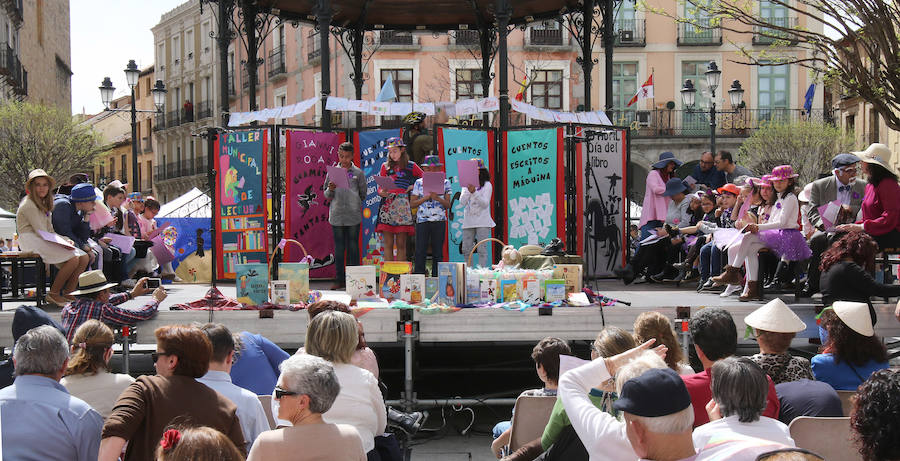Fotos: Celebración del Día del Libro en Segovia