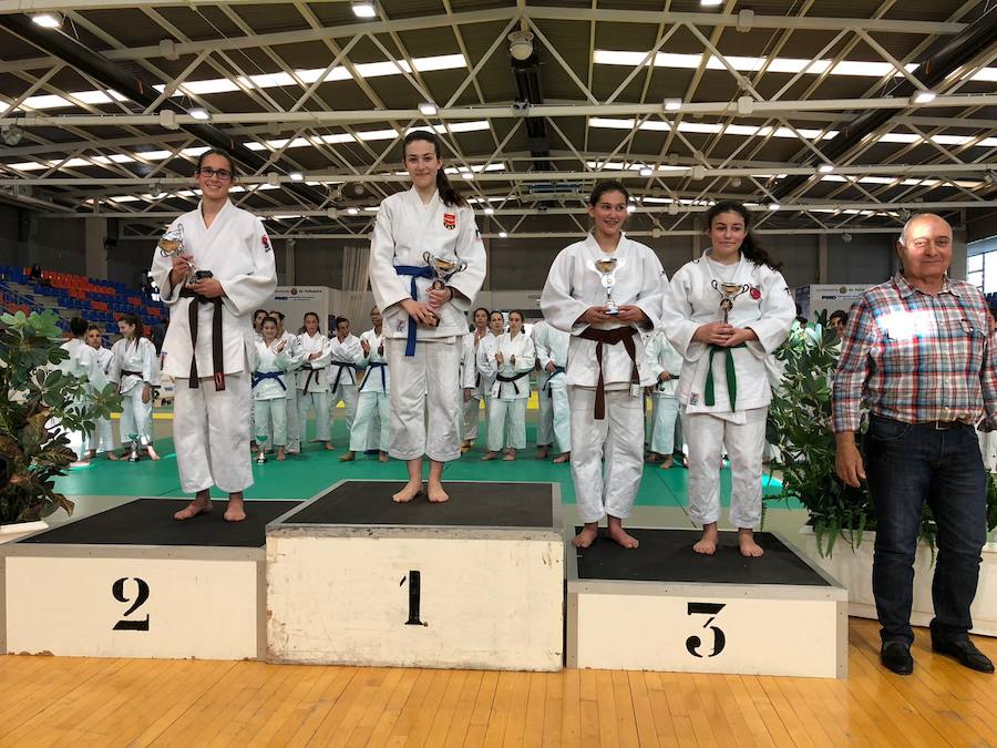 Un total de 25 judokas del Doryoku lograron subir al podio