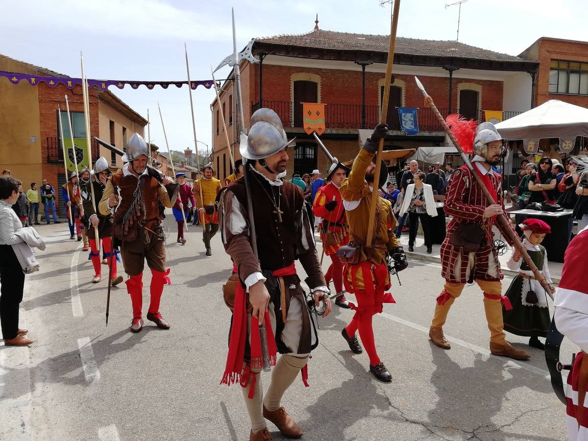 Fotos: Mercado comunero en Torrelobatón