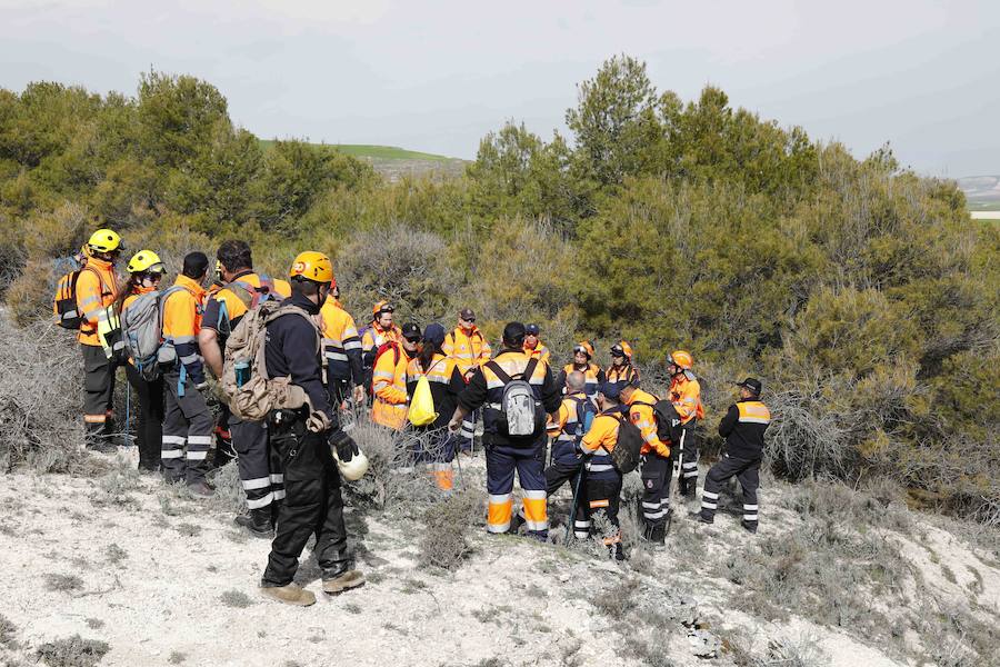 La Junta de Castilla y León organizó este fin de semana en Peñafiel un curso para voluntarios de Protección Civil sobre 'La búsqueda de personas desaparecidas en grandes áreas'. 