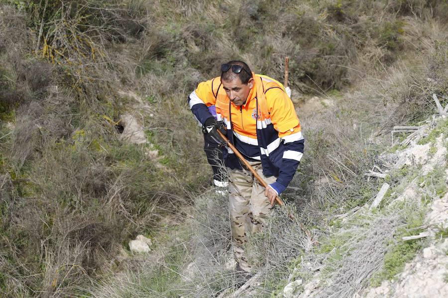 La Junta de Castilla y León organizó este fin de semana en Peñafiel un curso para voluntarios de Protección Civil sobre 'La búsqueda de personas desaparecidas en grandes áreas'. 