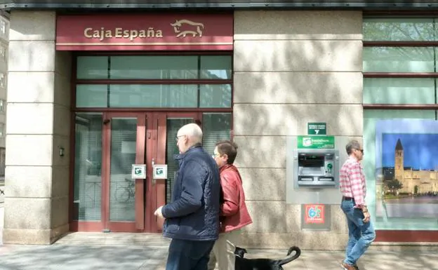 Sucursal de EspañaDuero en el Paseo Zorrilla de Valladolid.