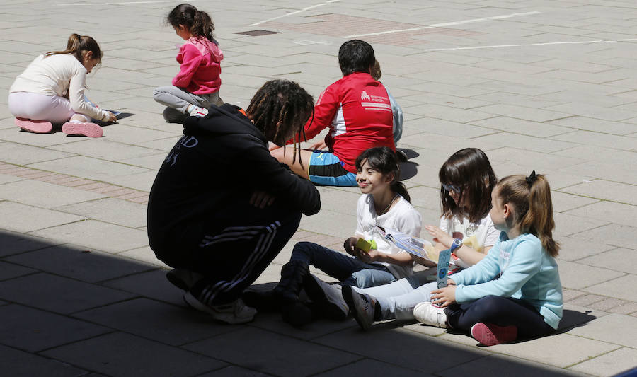 Fotos: Quedada lectora en el colegio Modesto Lafuente