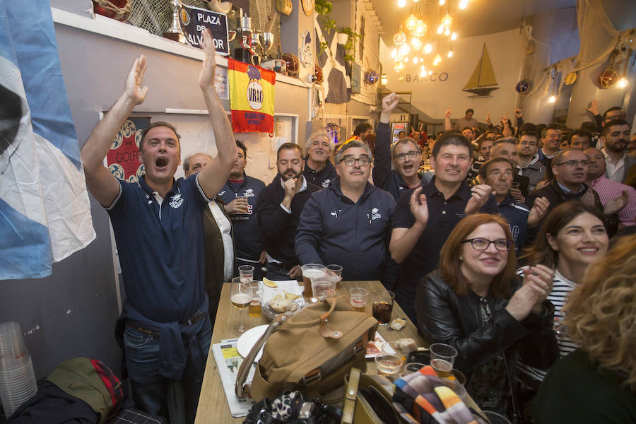 Fotos: Ambiente en los bares vallisoletanos de los equipos que han jugado la final de la Copa del Rey de rugby