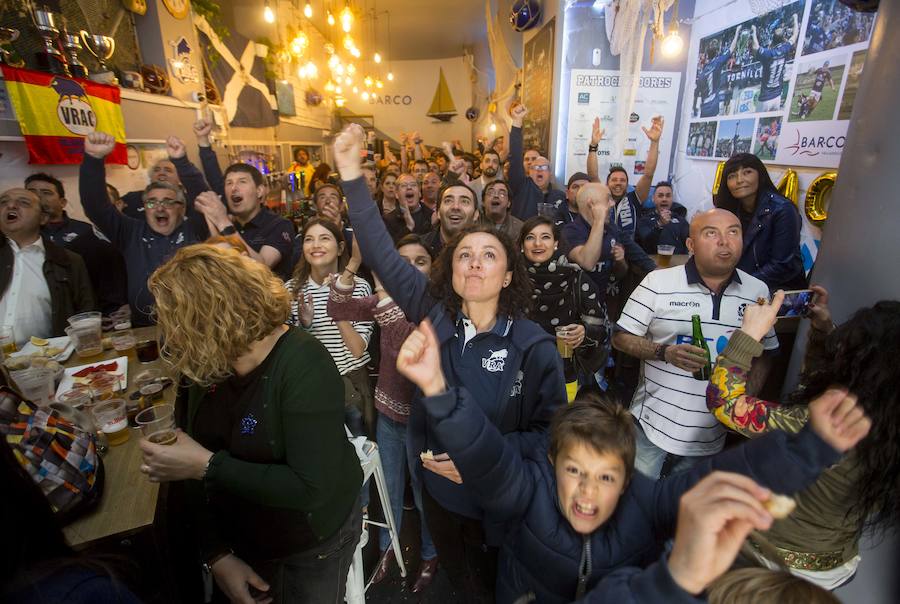 Fotos: Ambiente en los bares vallisoletanos de los equipos que han jugado la final de la Copa del Rey de rugby