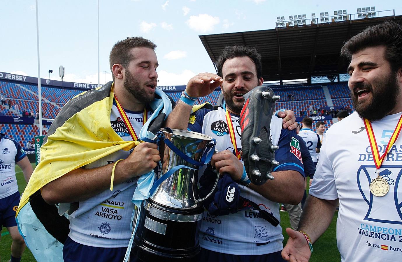 Fotos: Victoria del VRAC Quesos Entrepinares en la final de la Copa del Rey de rugby frente al Silverstorm El Salvador