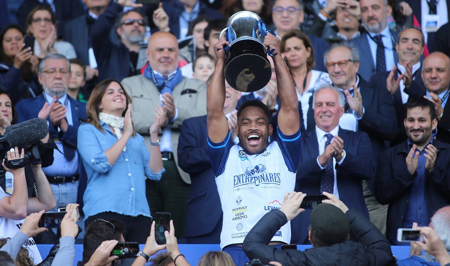 Fotos: Victoria del VRAC Quesos Entrepinares en la final de la Copa del Rey de rugby frente al Silverstorm El Salvador